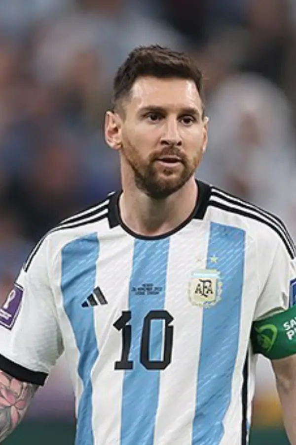 Lionel Messi playing for Argentina at the 2022 FIFA World Cup